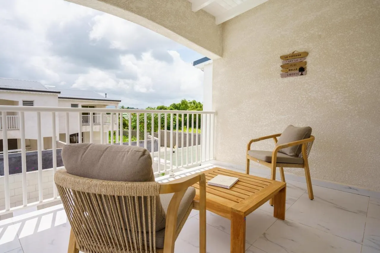Villa Des Pentas - Chaleureuse Villa Moderne Avec Piscine Baie-Mahault